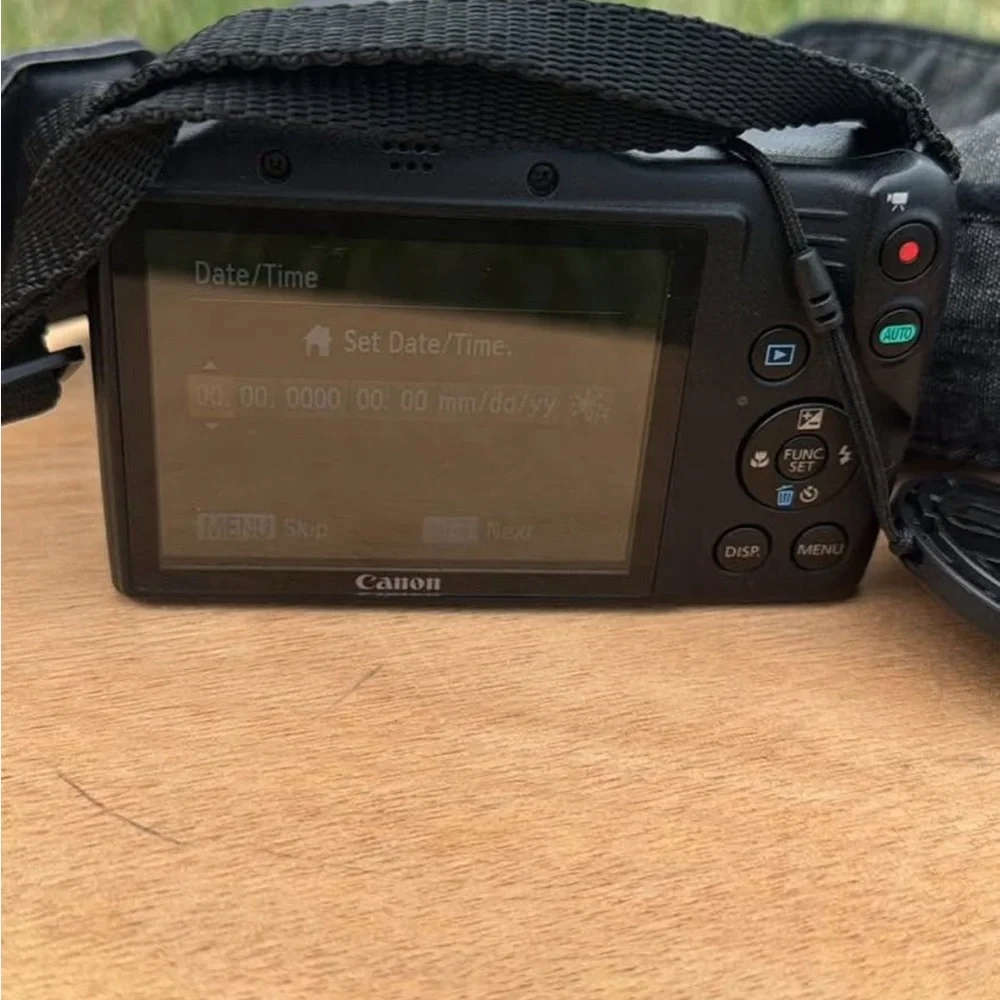 Canon Black and Silver Digital Camera